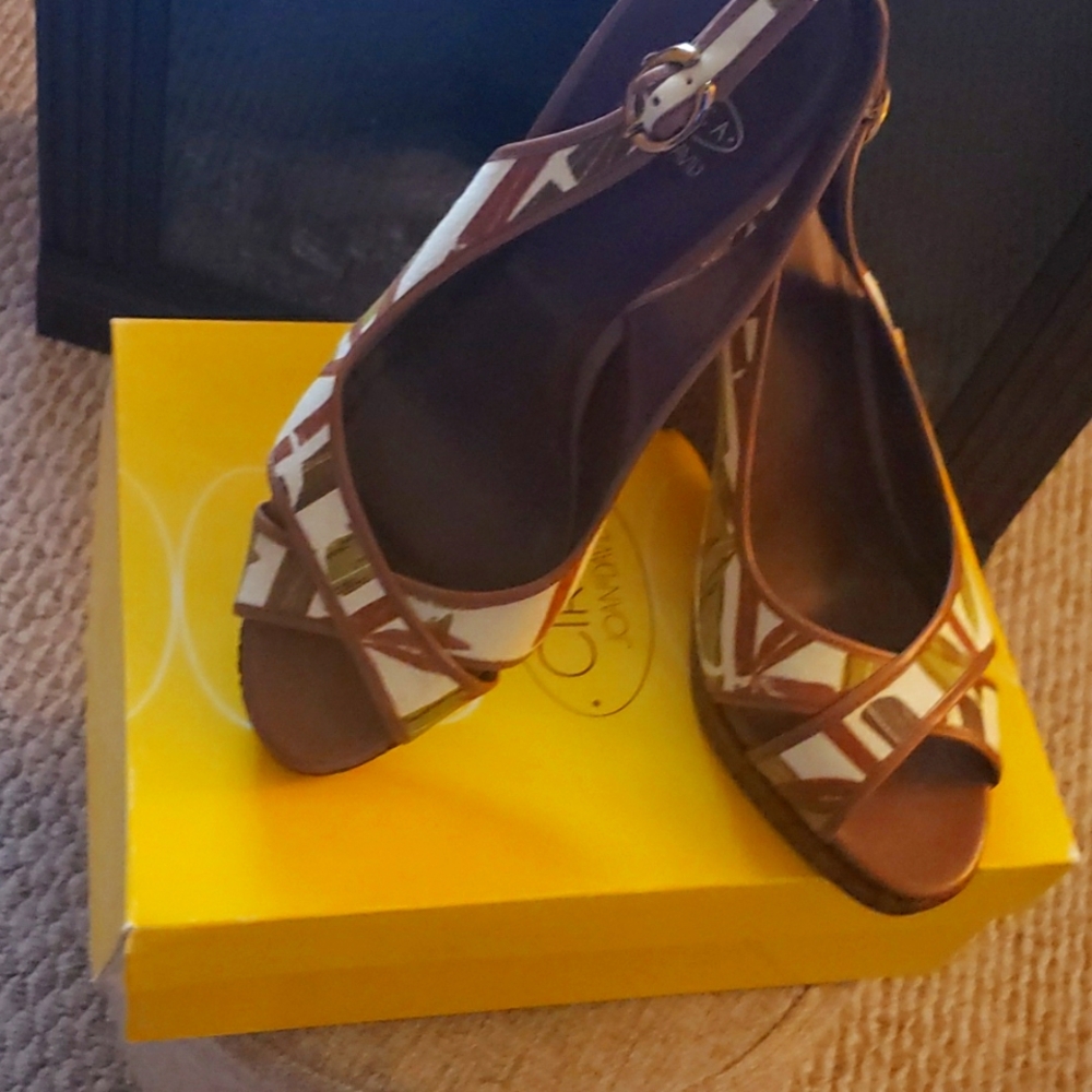Womens Shoes